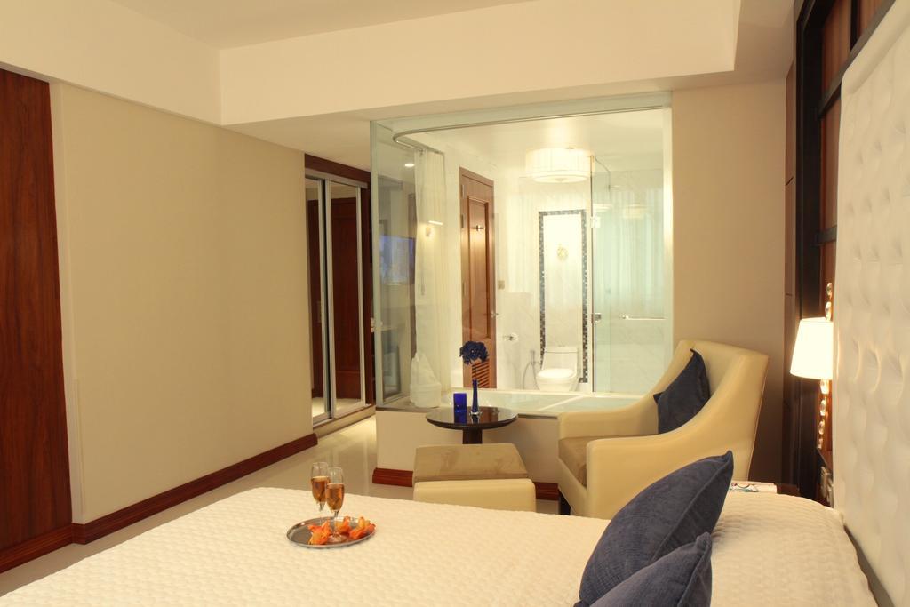 Park Tower Hotel Angeles