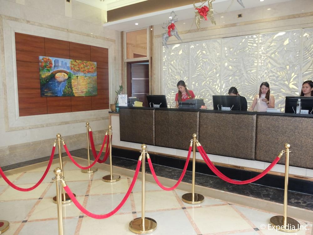 Park Tower Hotel