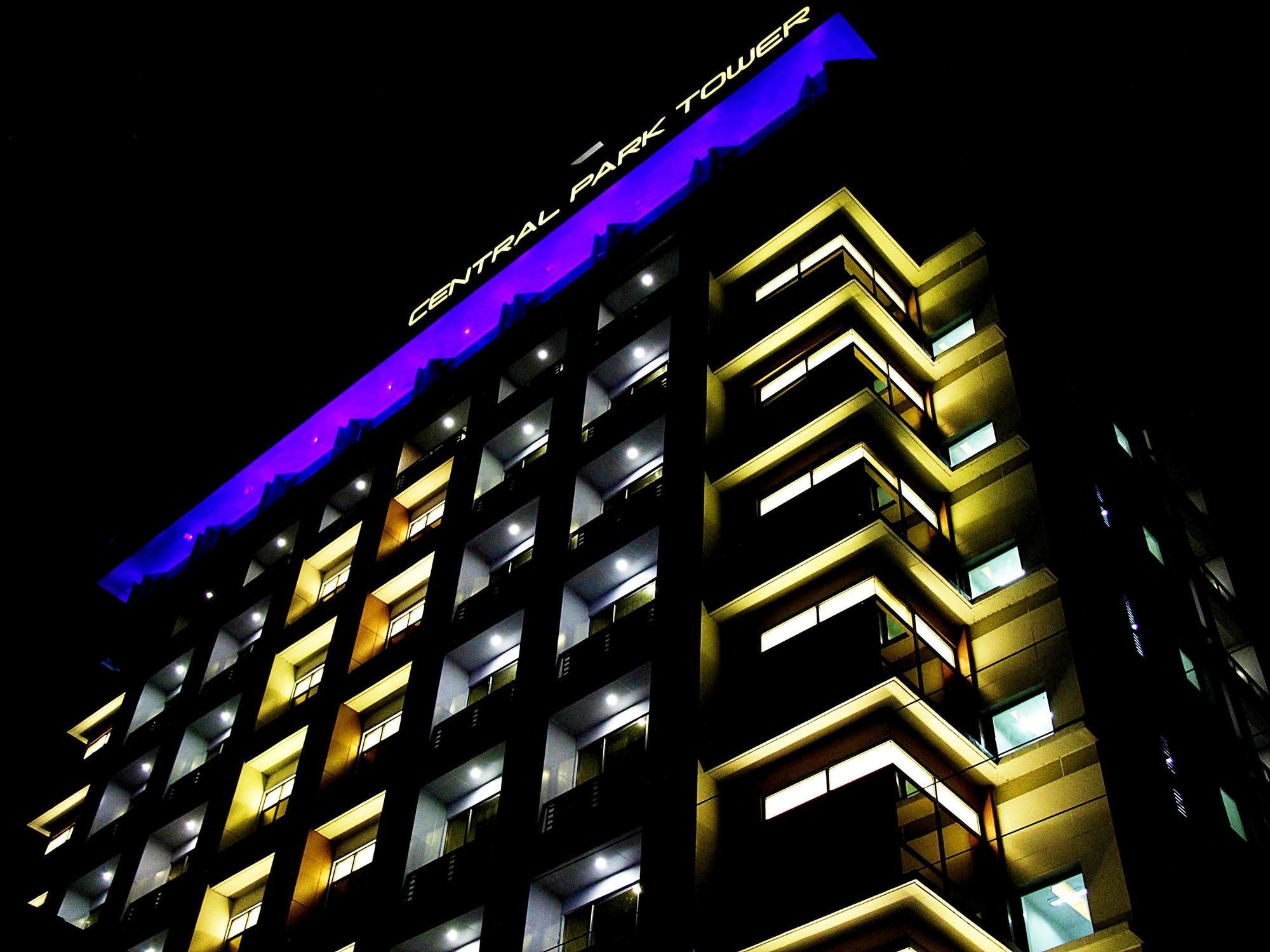 Park Tower Hotel Angeles